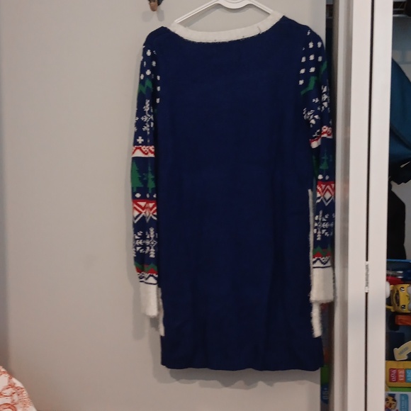 The Perfect Sweater Dress for the Holidays - Picture 3 of 4